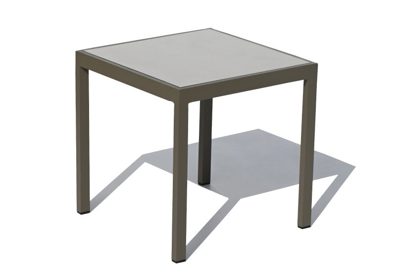 โต๊ะอะลูมิเนียมขนาดเล็กพกพาสะดวก Luxurio Damian ดีไซน์เรียบง่าย