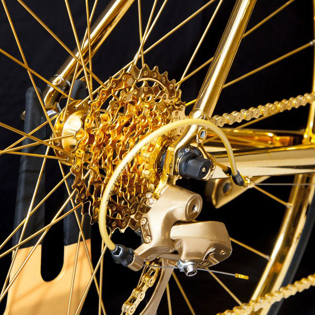 จักรยาน Konstrukcia สีทอง